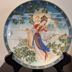 The Bradford Exchange Imperial Jingdezhen Porcelain Legends of West Lake Plate